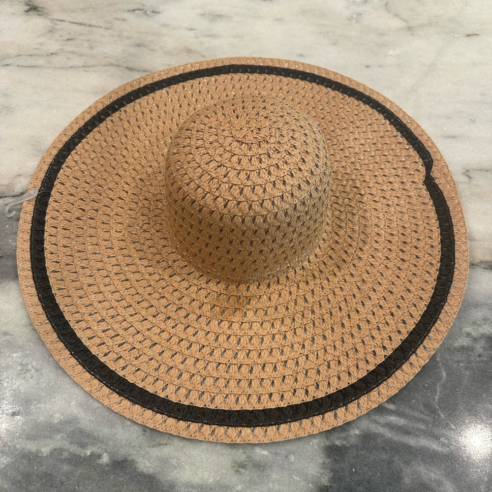 NWT Women's Large Elegant Tan Sun Hat with Black Trim